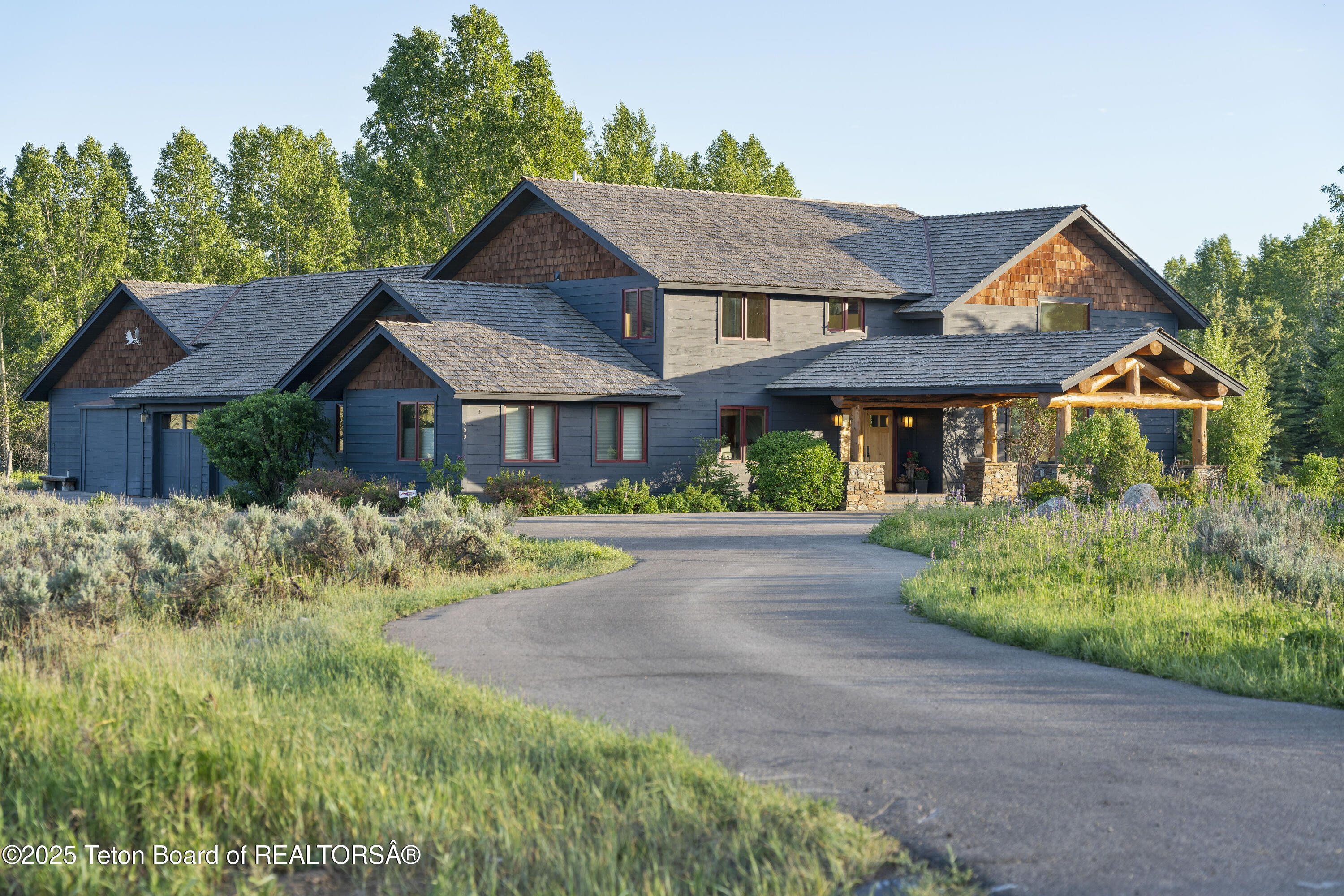 500 E SOLITUDE Drive