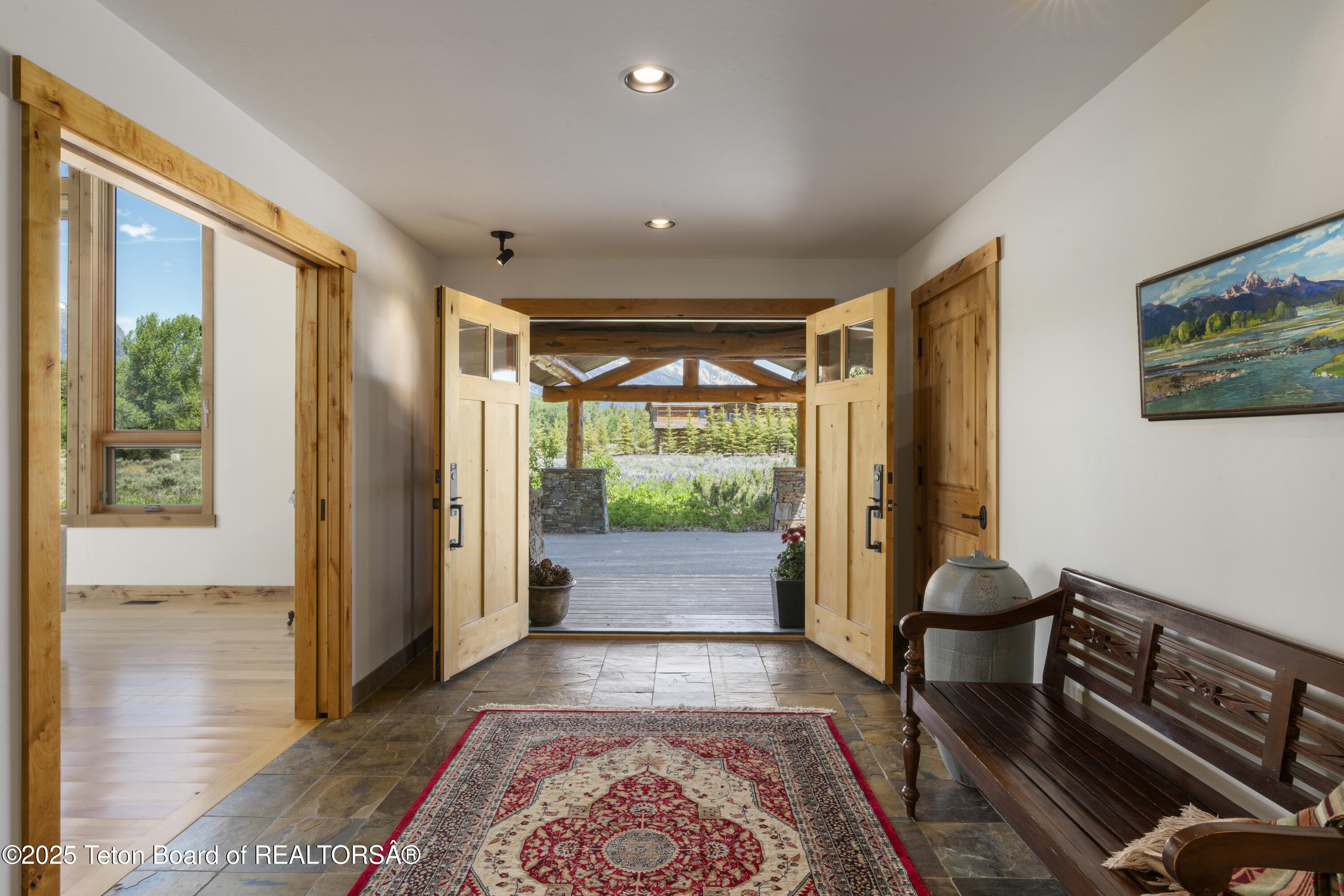 500 E SOLITUDE Drive