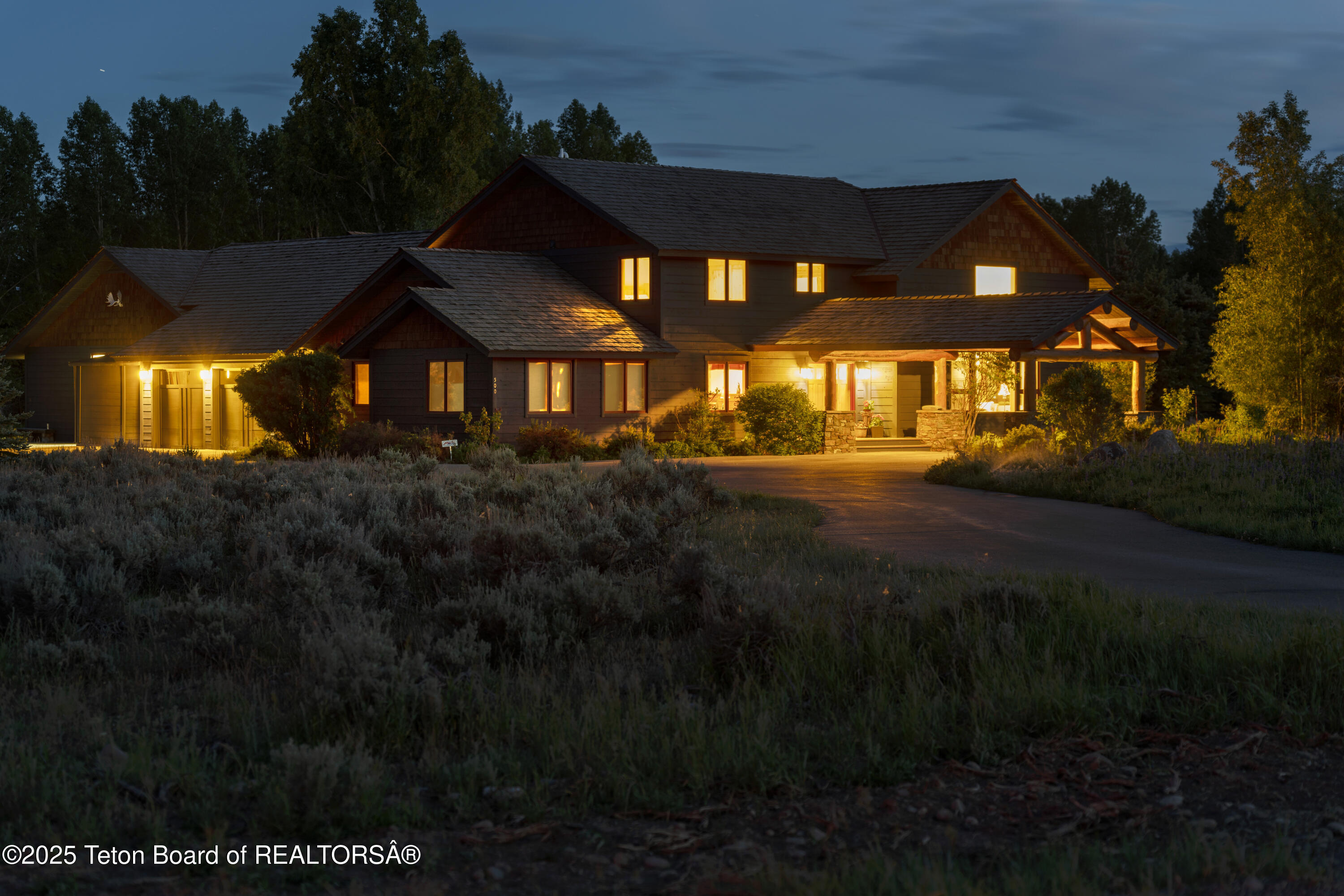 500 E SOLITUDE Drive