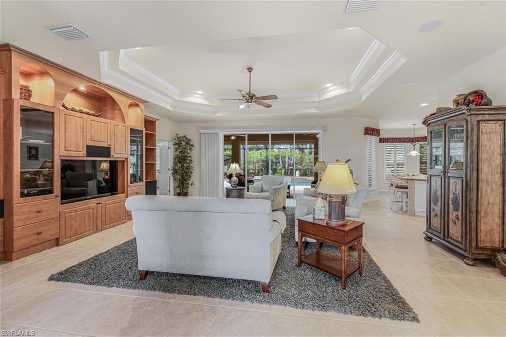 9792 Alhambra LN