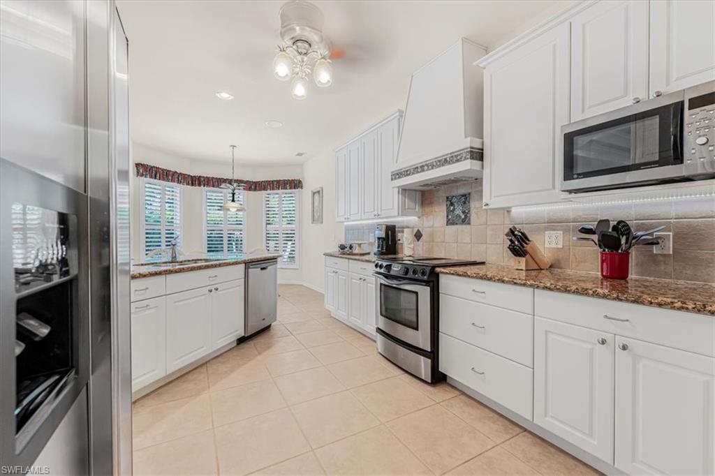 9792 Alhambra LN
