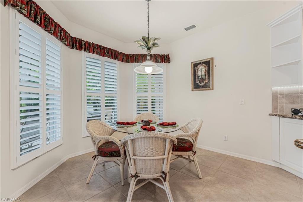 9792 Alhambra LN