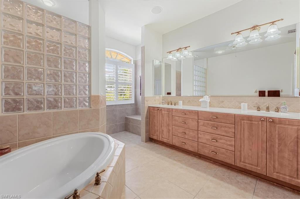 9792 Alhambra LN