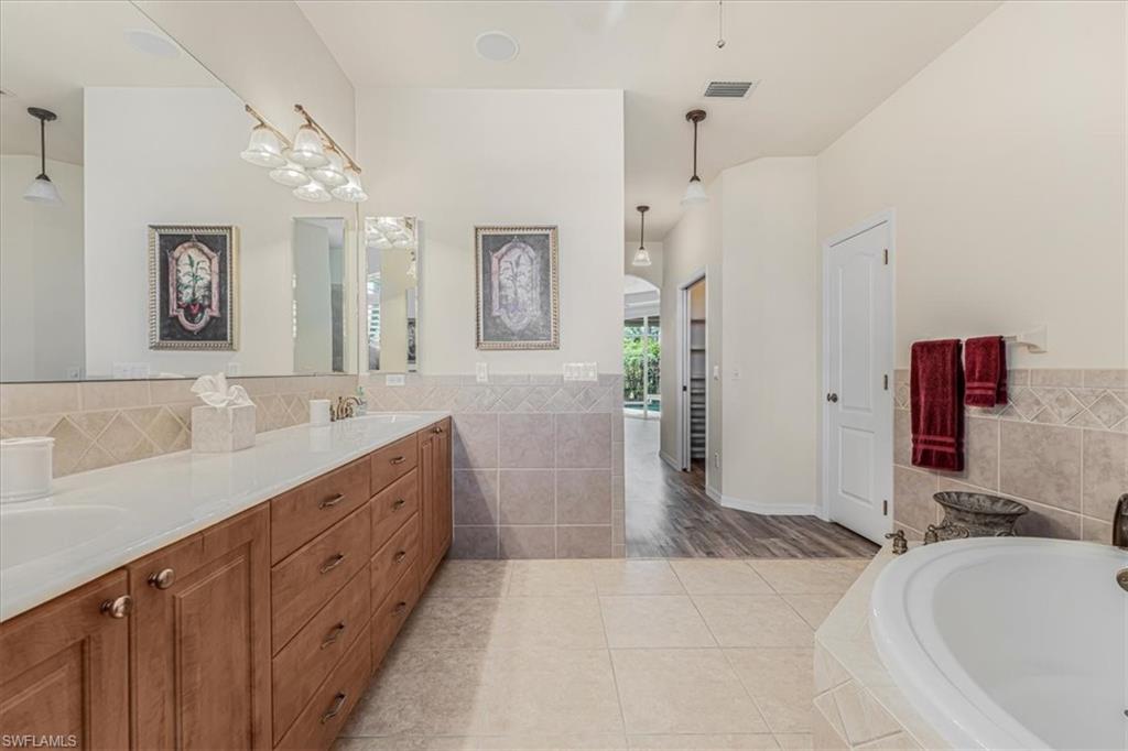 9792 Alhambra LN