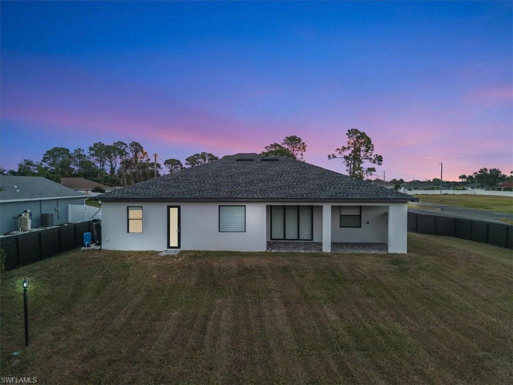 1124 35th LN