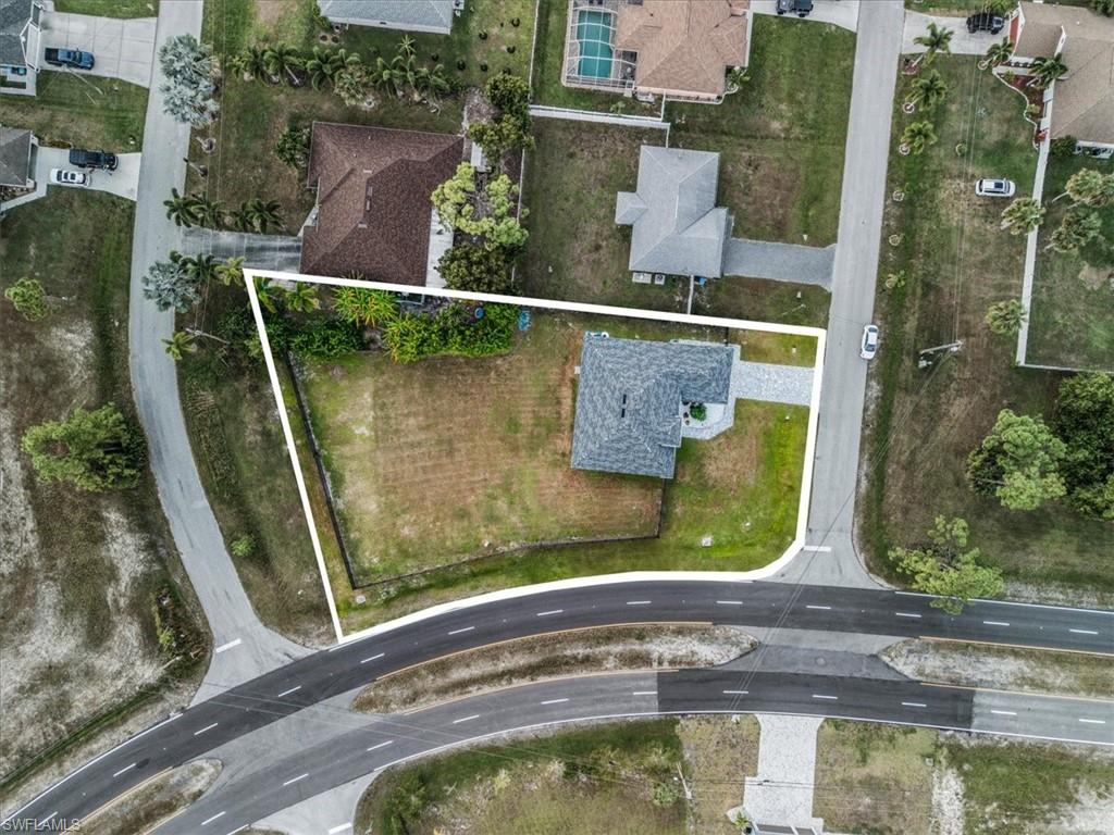 1124 35th LN