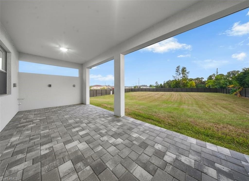 1124 35th LN