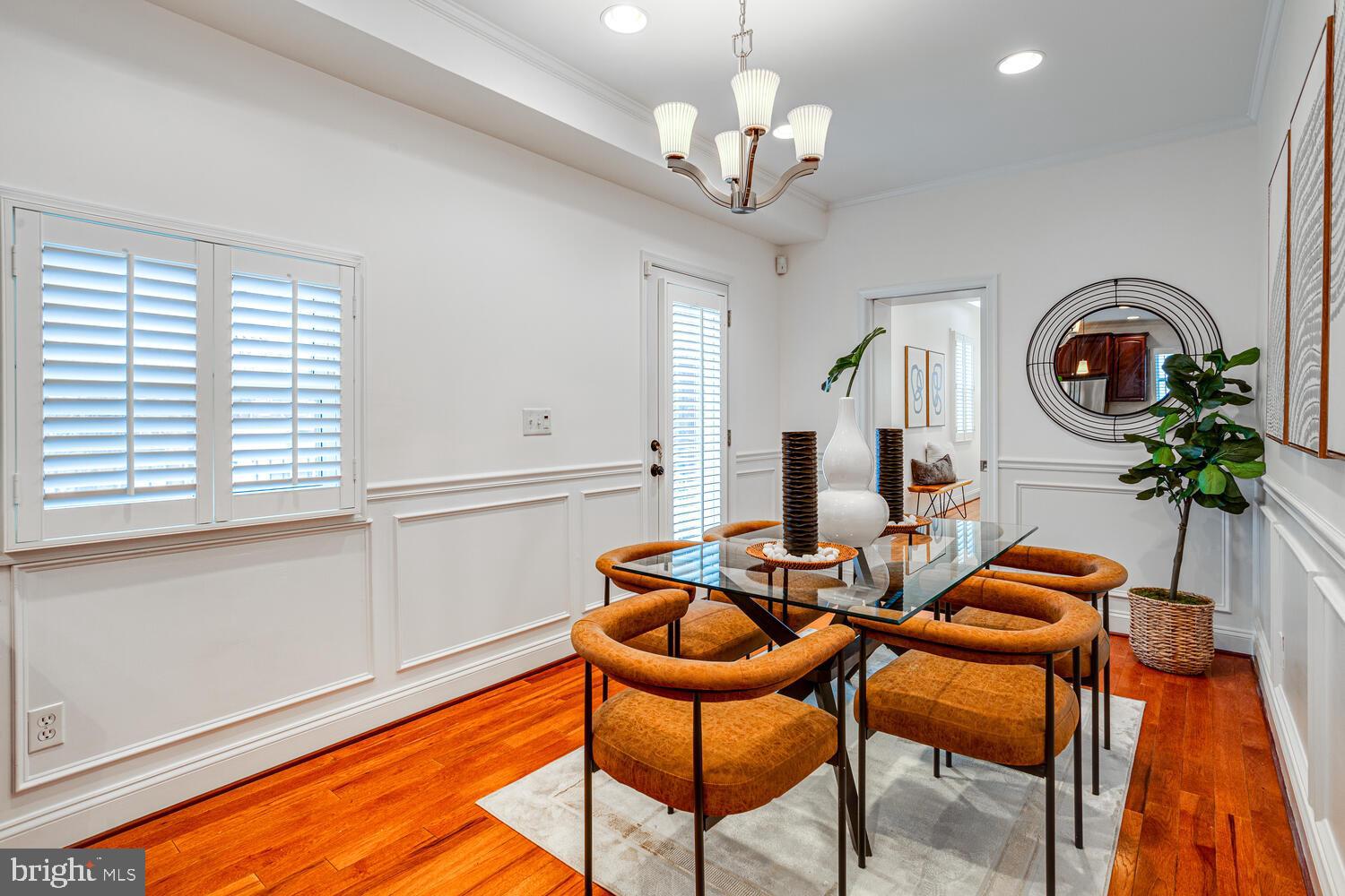 2015 BRANCH AVENUE SE