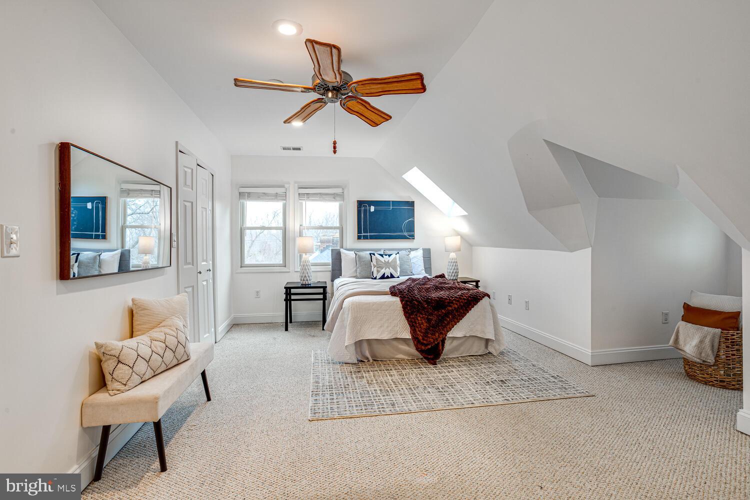 2015 BRANCH AVENUE SE