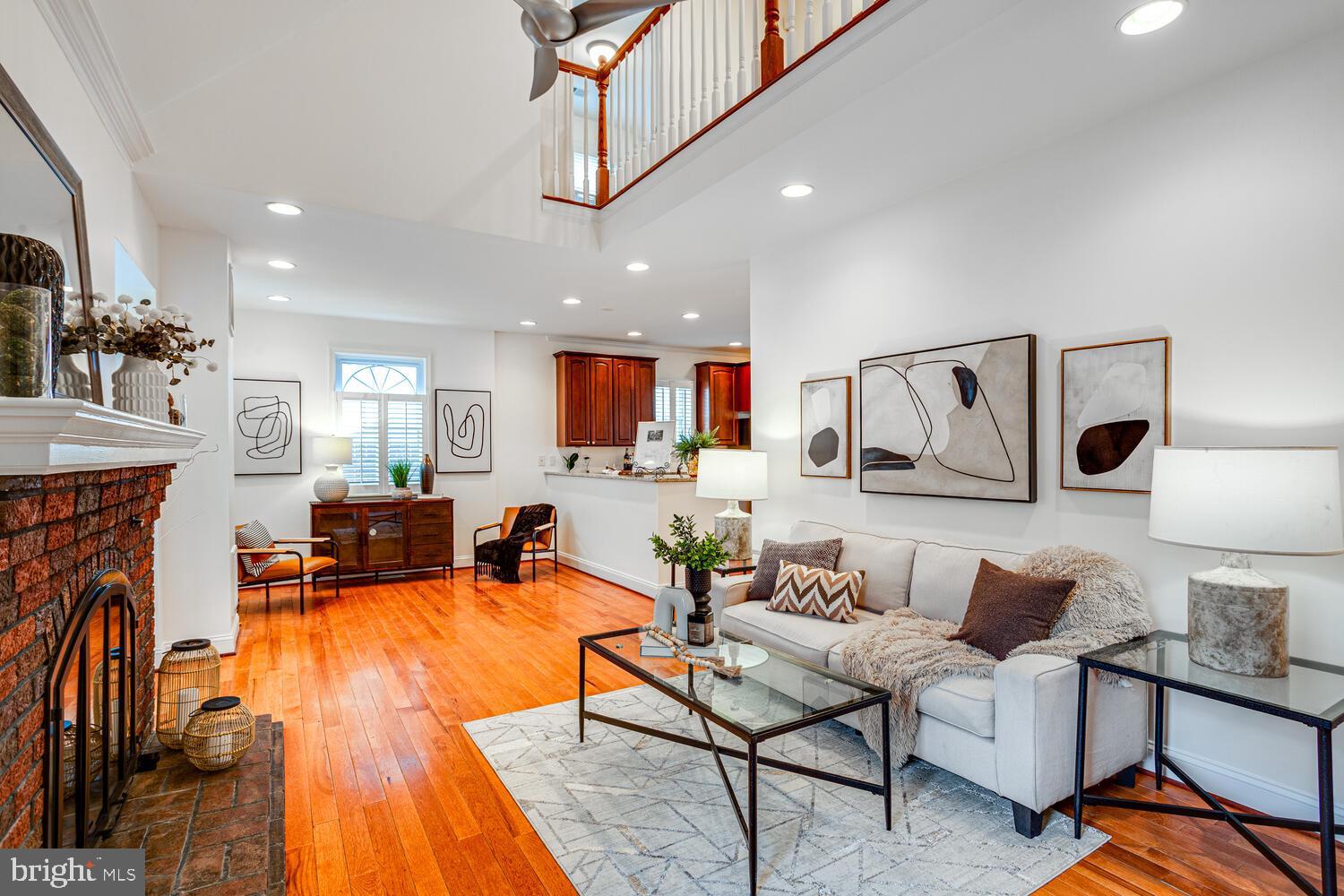 2015 BRANCH AVENUE SE