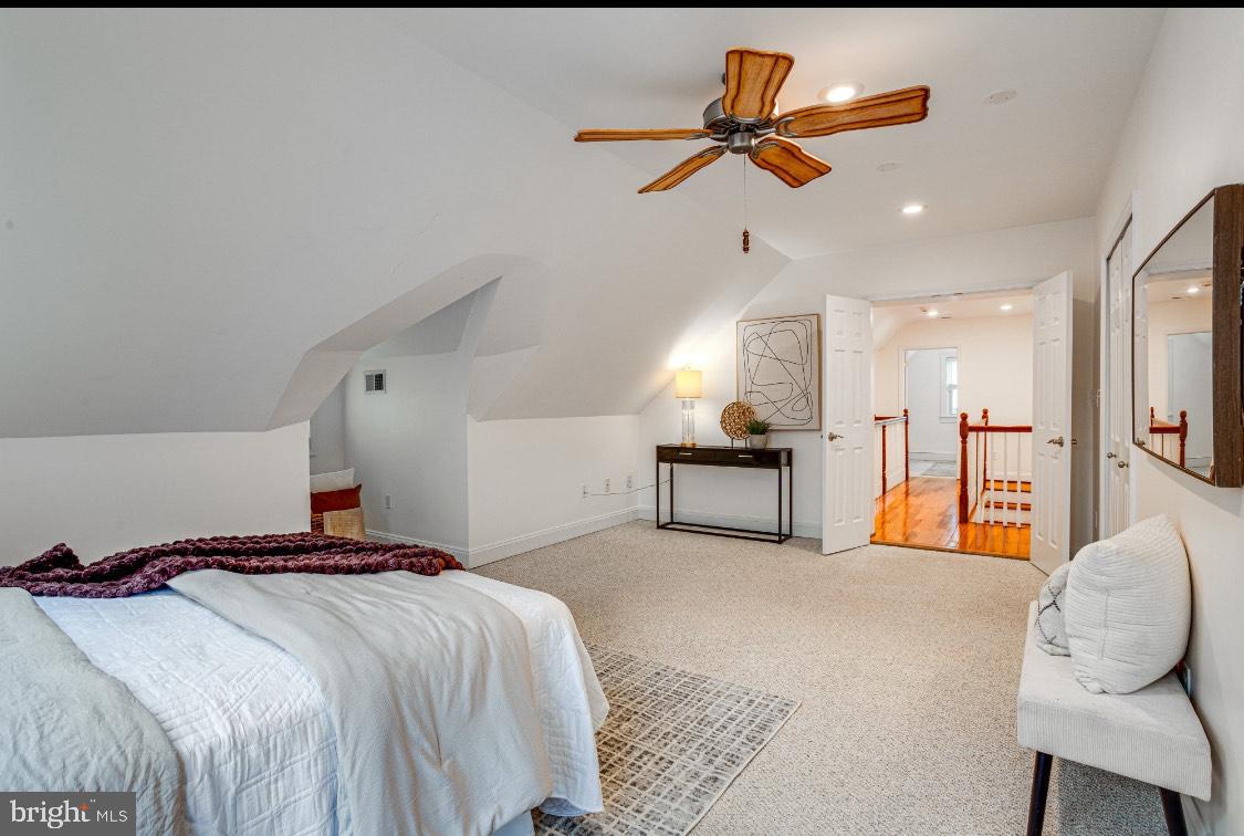 2015 BRANCH AVENUE SE