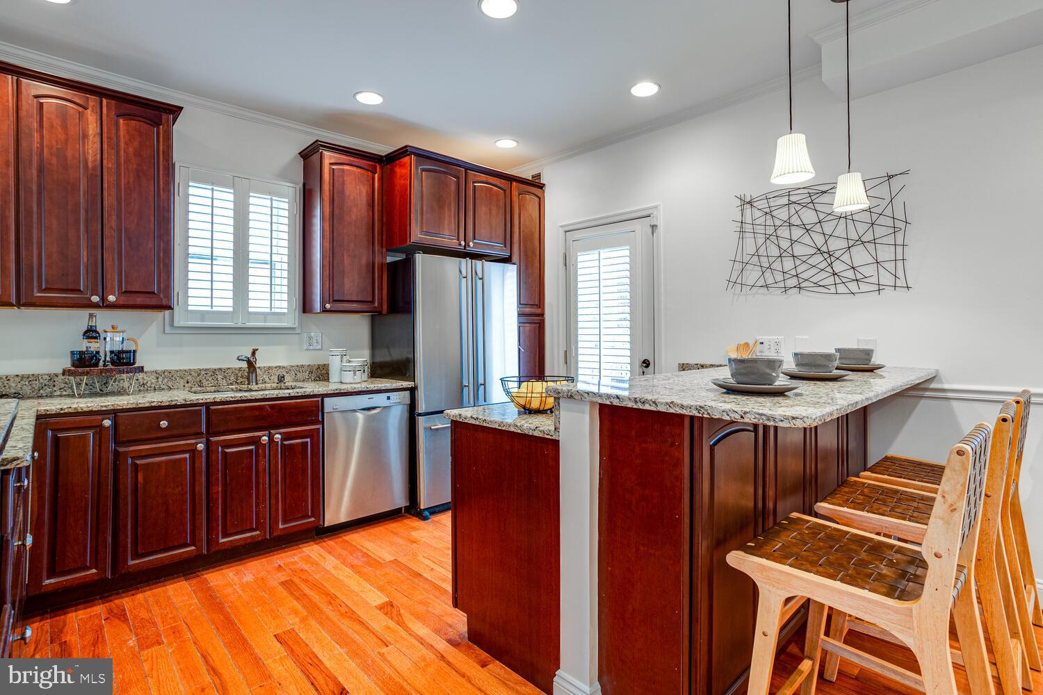 2015 BRANCH AVENUE SE