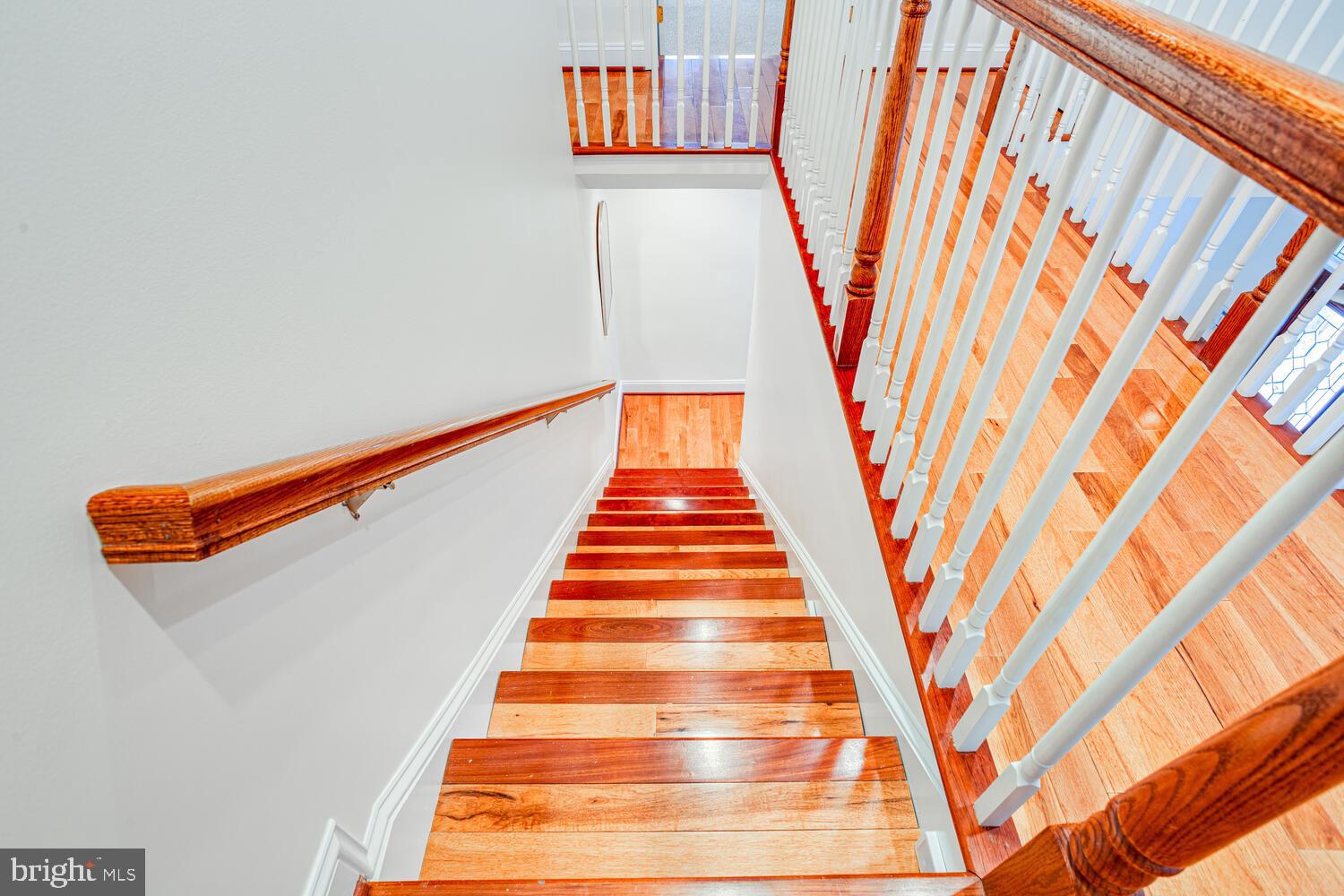 2015 BRANCH AVENUE SE