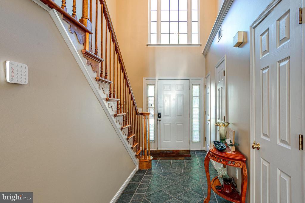 3164 GLADSTONE COURT