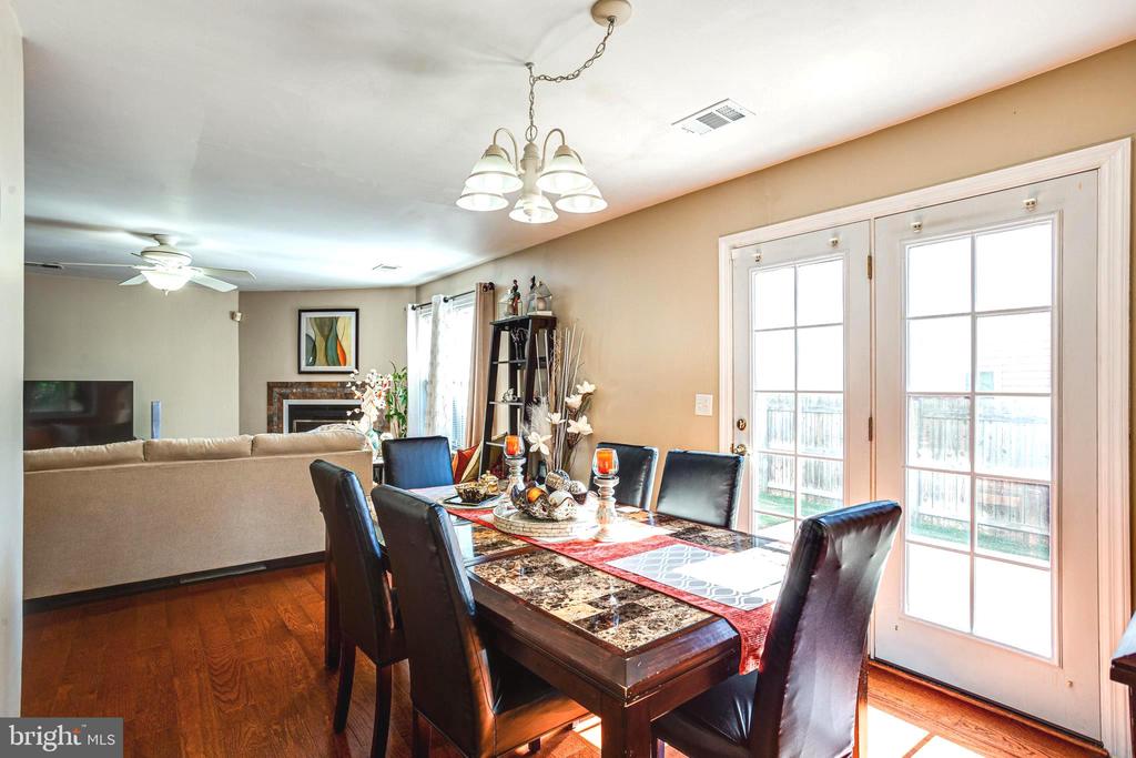 3164 GLADSTONE COURT