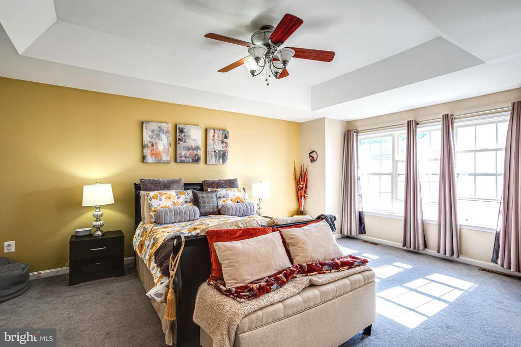 3164 GLADSTONE COURT