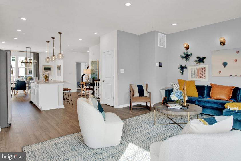 6500 Spoonbill Way