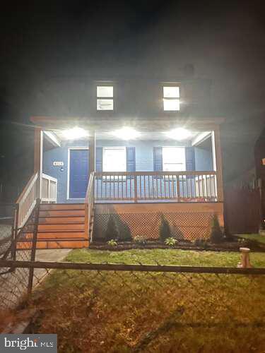 4113 Vine St