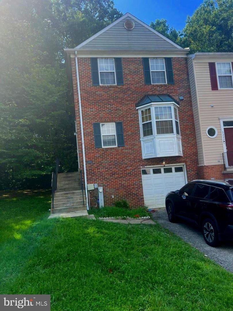 3200 Scarlet Oak Ter