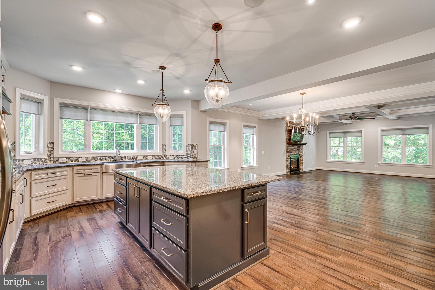 121 KIMBERWICK LANE