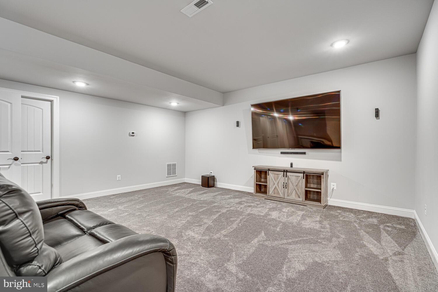 121 KIMBERWICK LANE