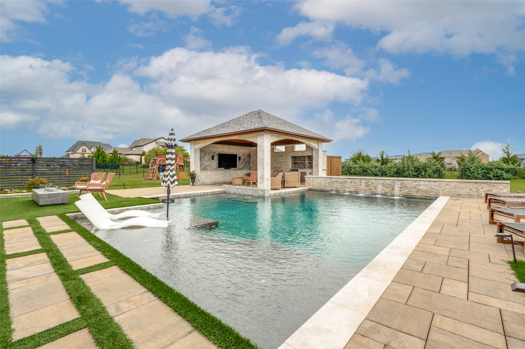 5208 Westfield Drive