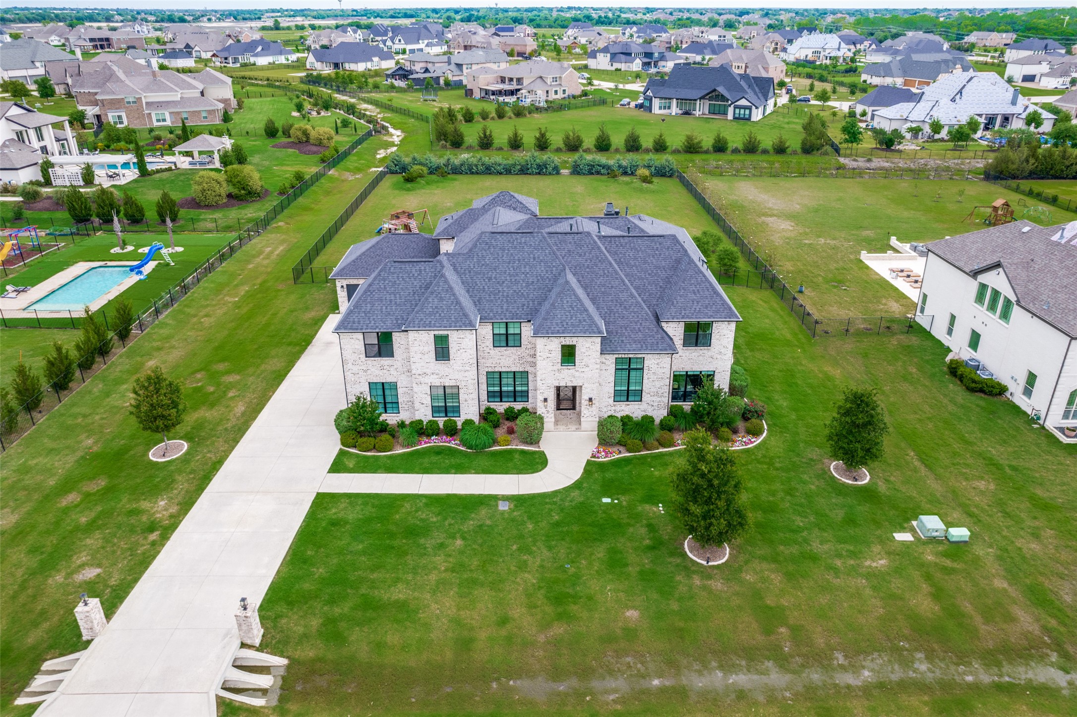 5208 Westfield Drive