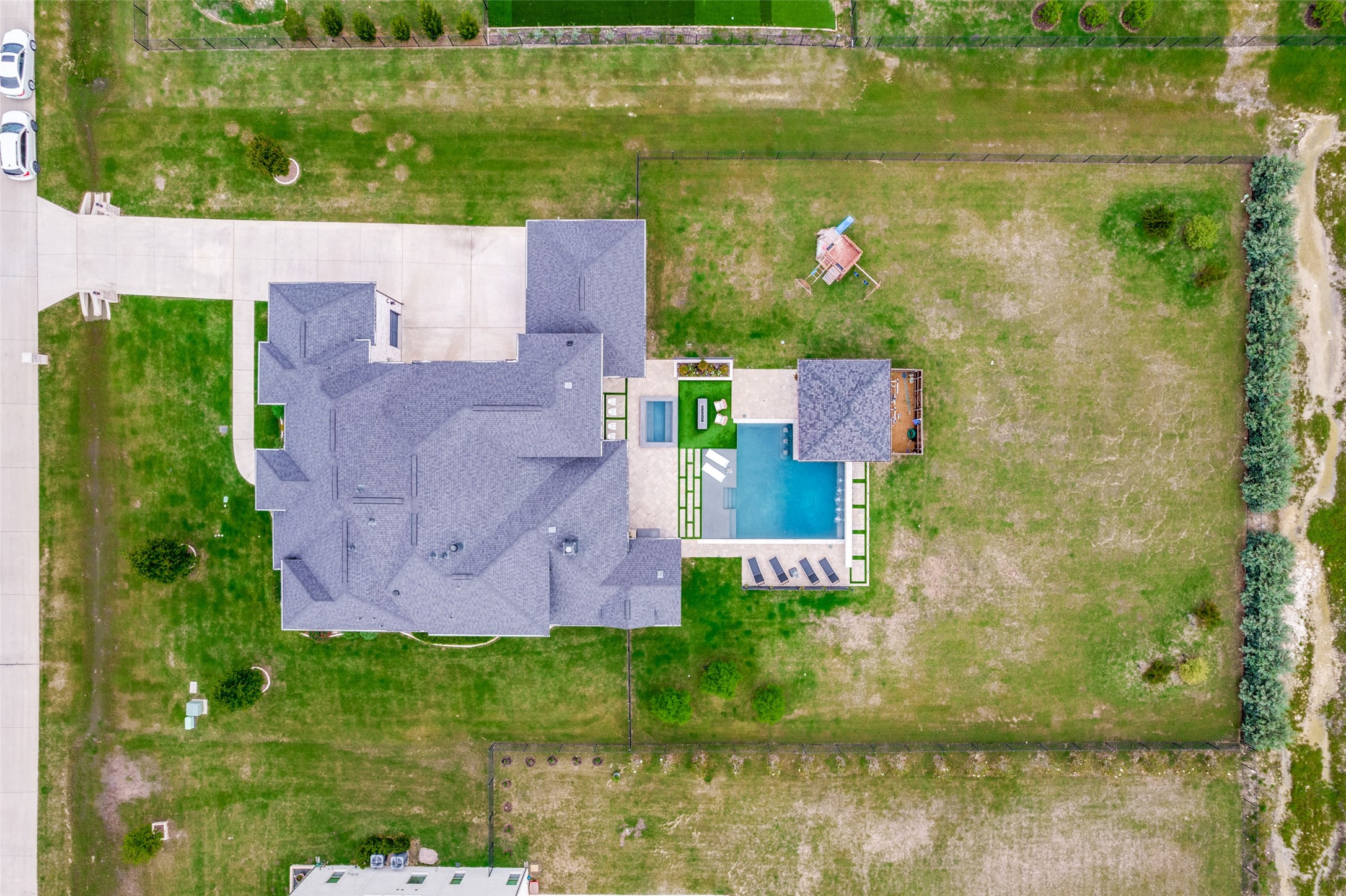 5208 Westfield Drive