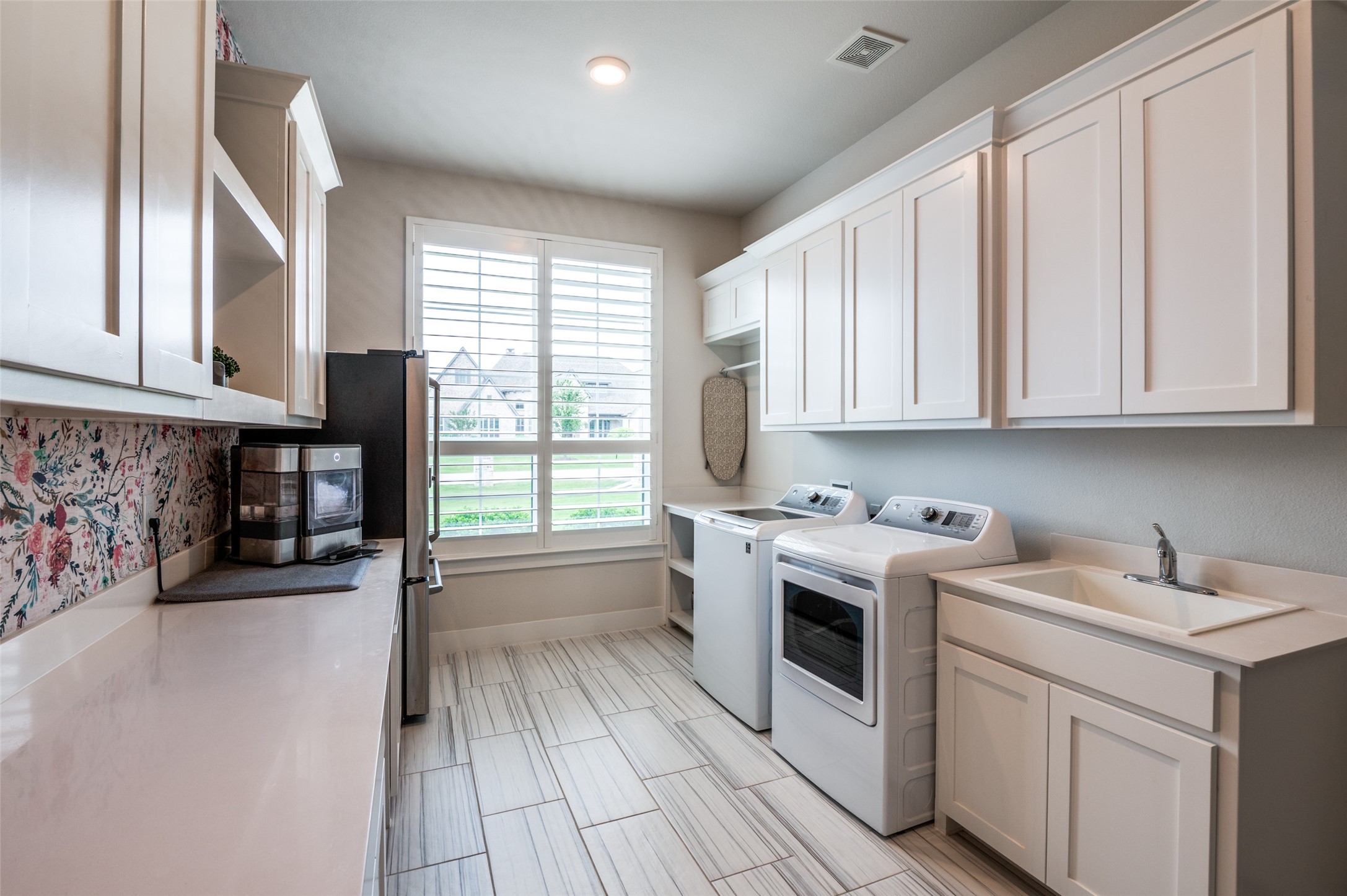 5208 Westfield Drive