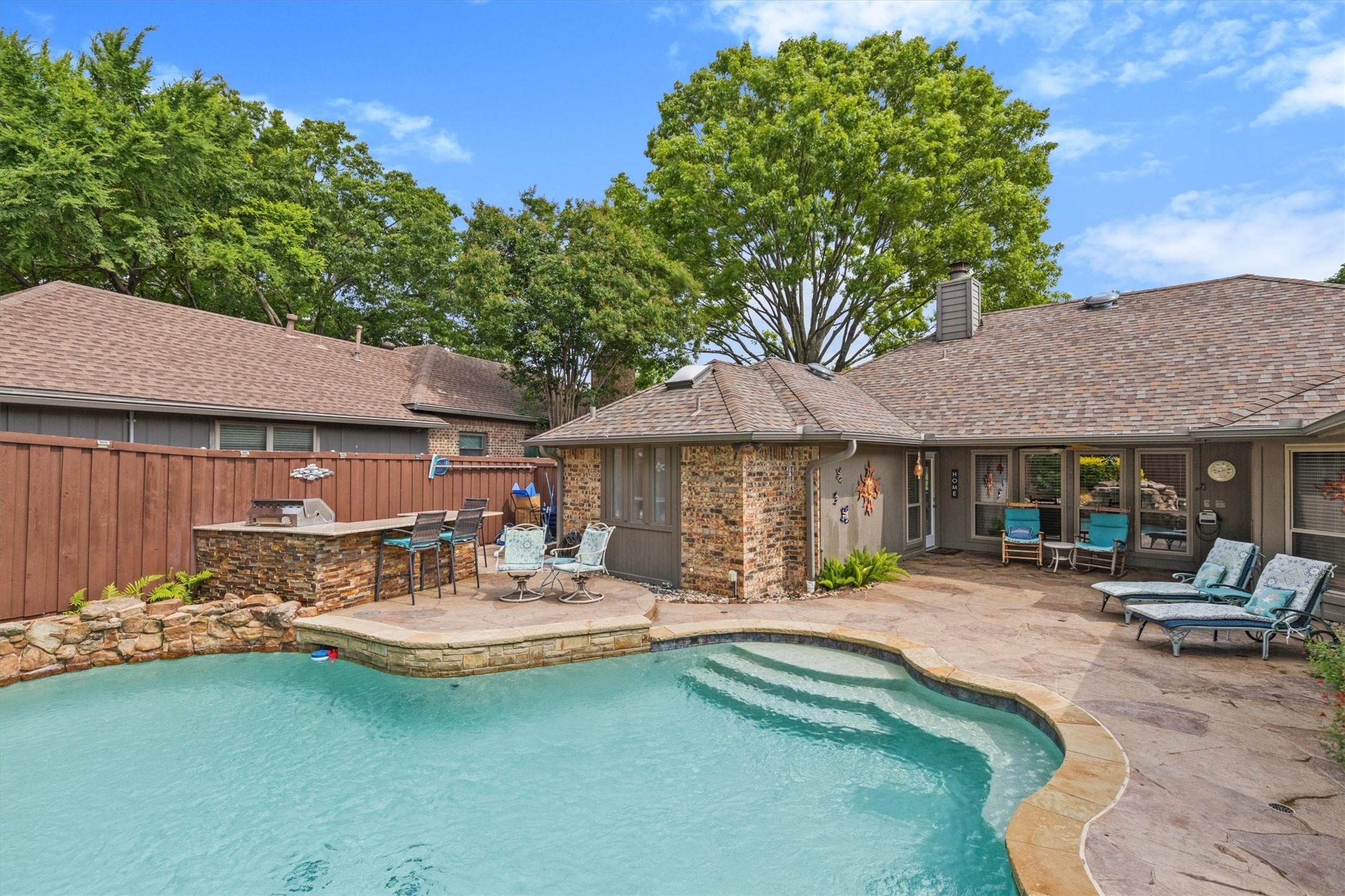 3233 Maverick Drive