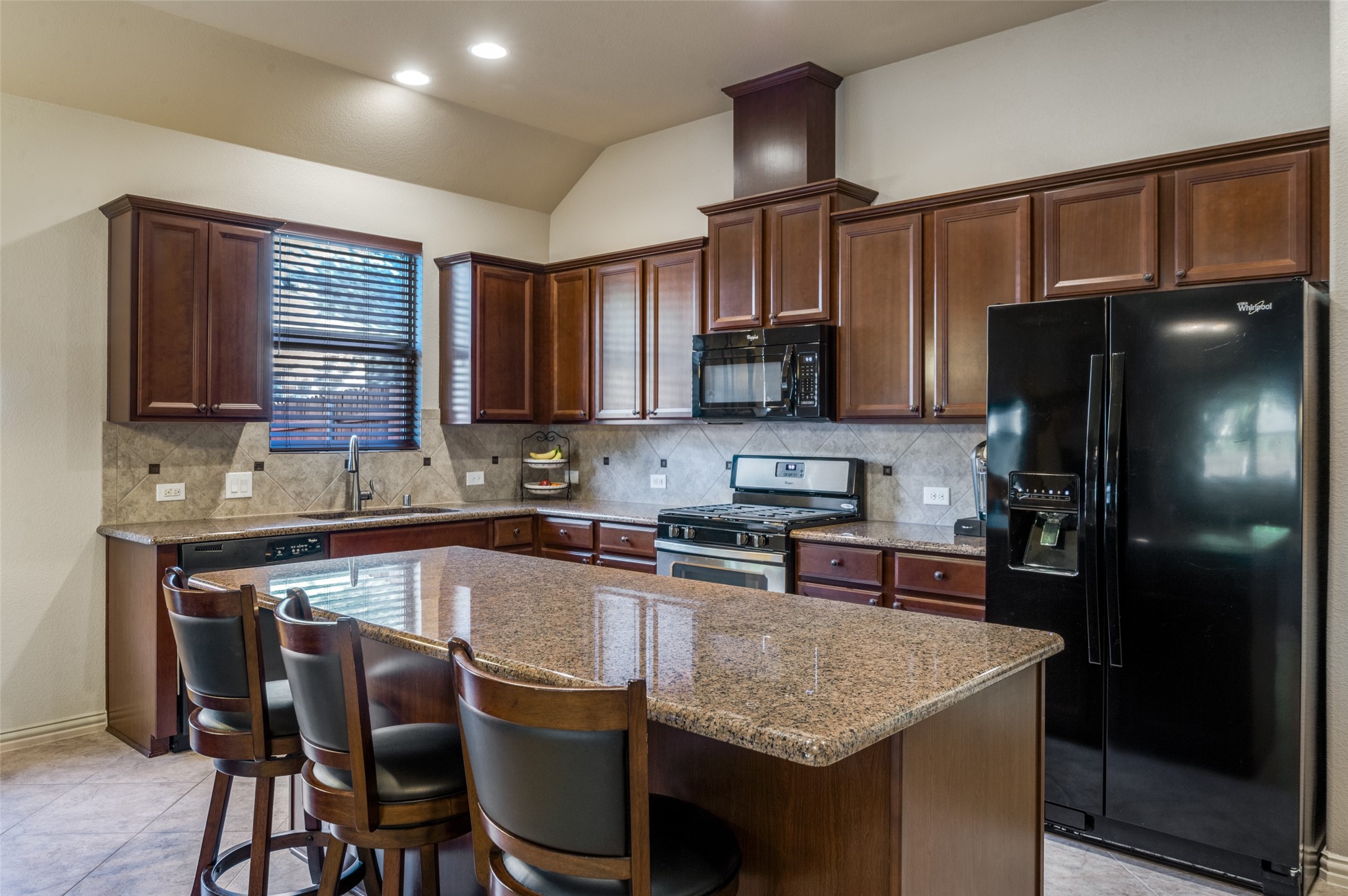 2405 Bridgeport Drive