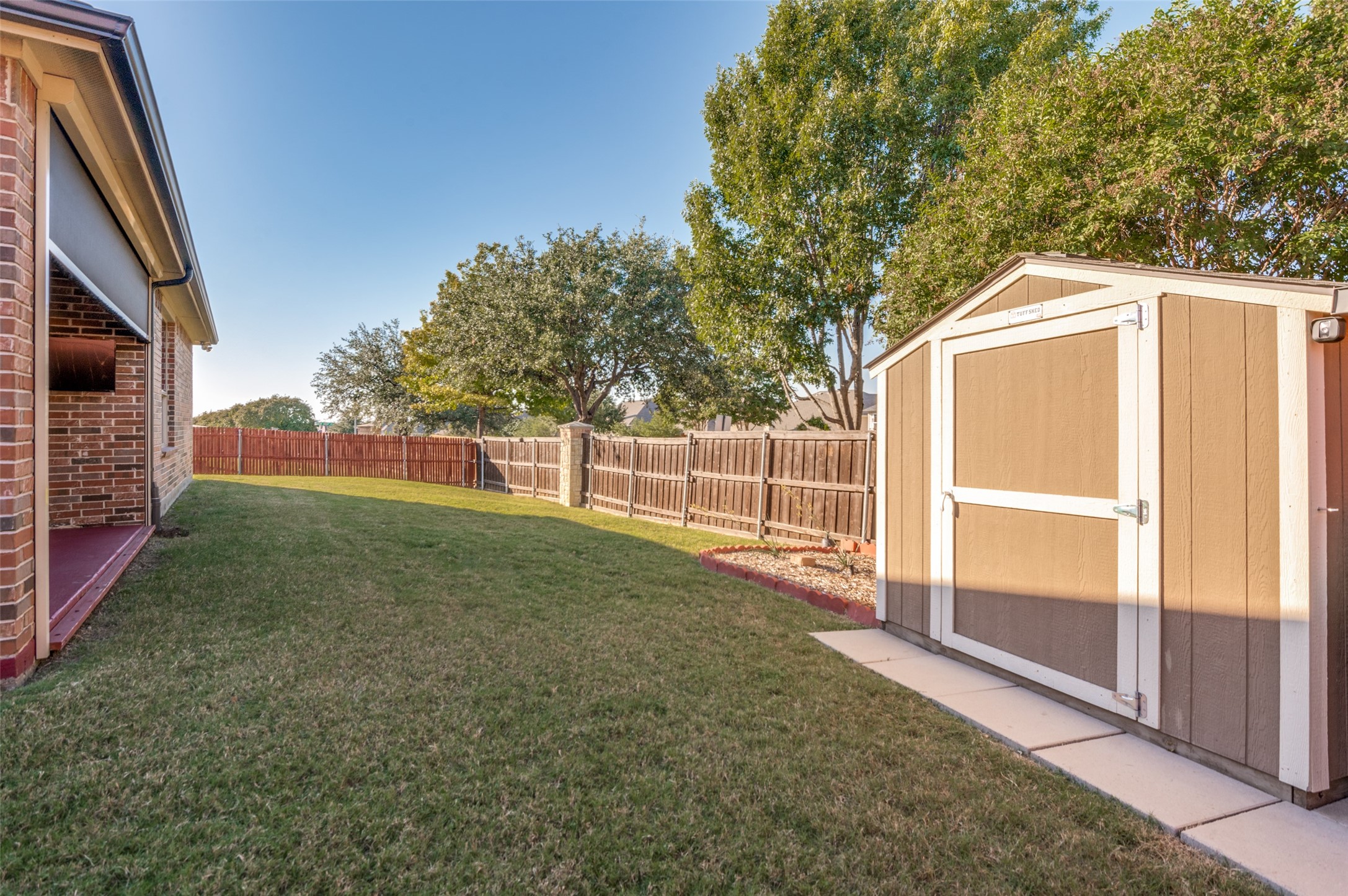 2405 Bridgeport Drive