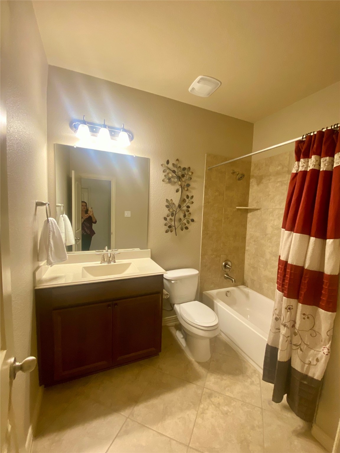 2405 Bridgeport Drive