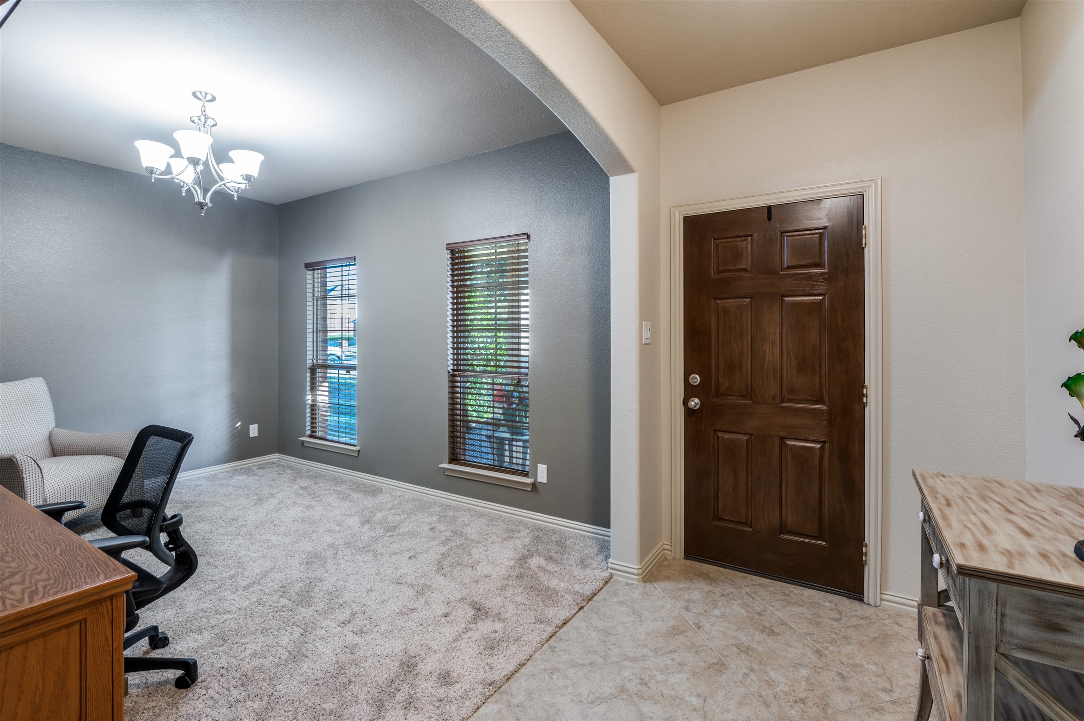 2405 Bridgeport Drive