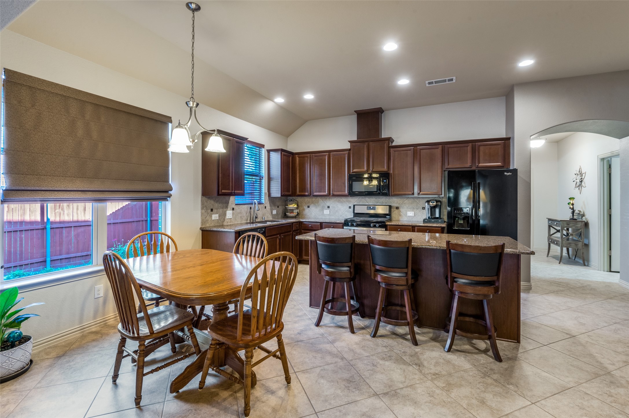 2405 Bridgeport Drive