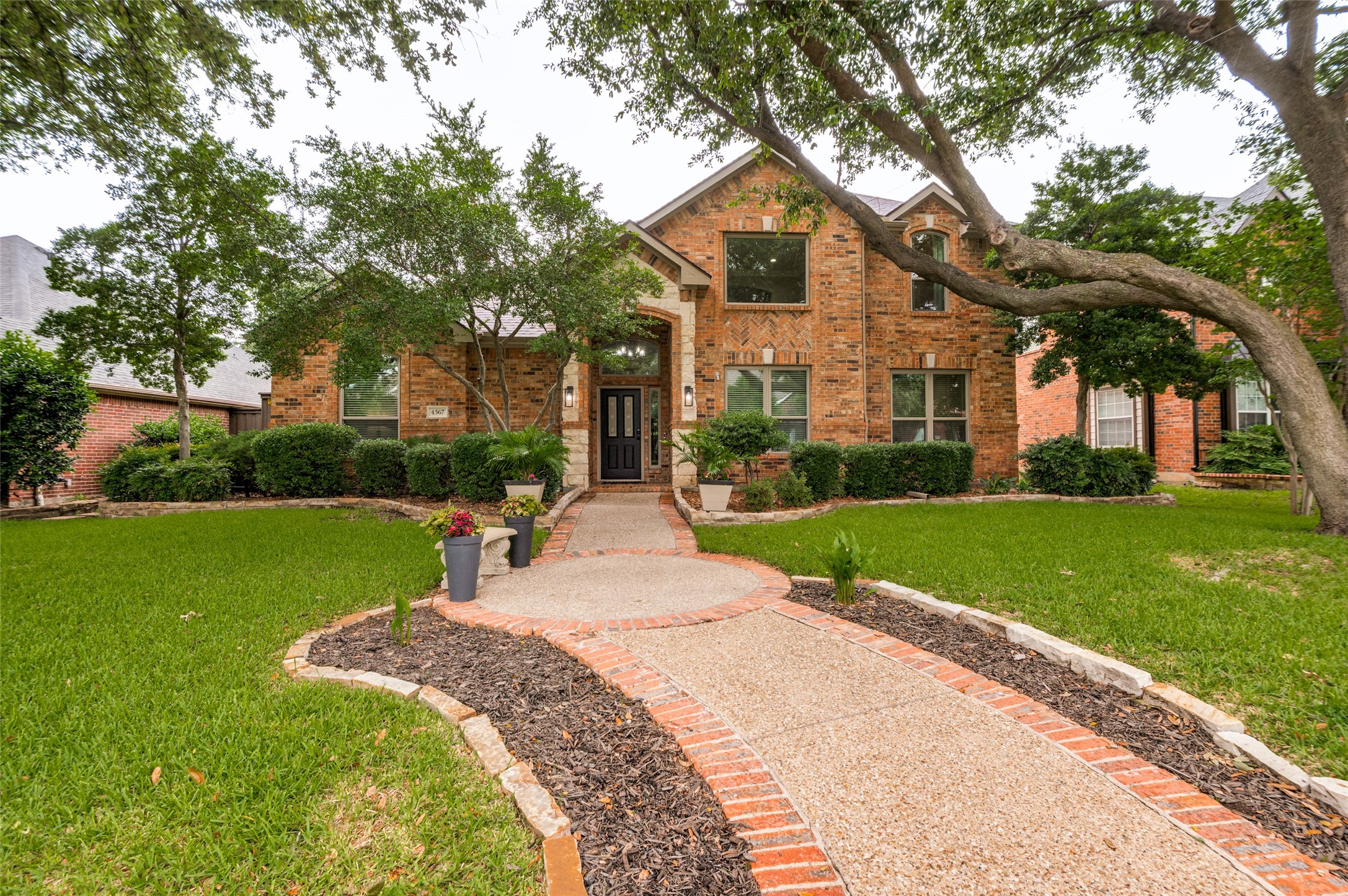 4567 Risinghill Drive