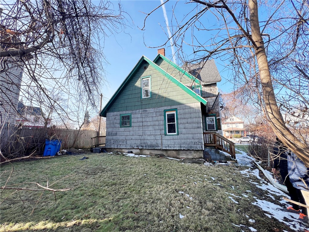 868 Plymouth Ave S 866