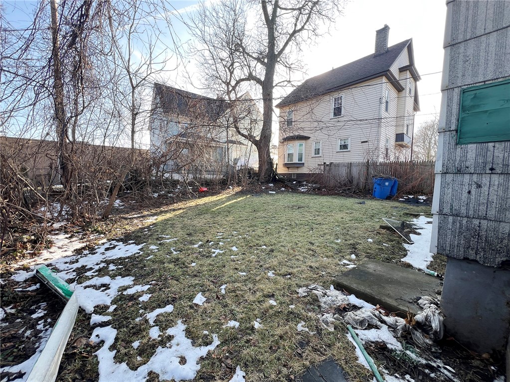 868 Plymouth Ave S 866