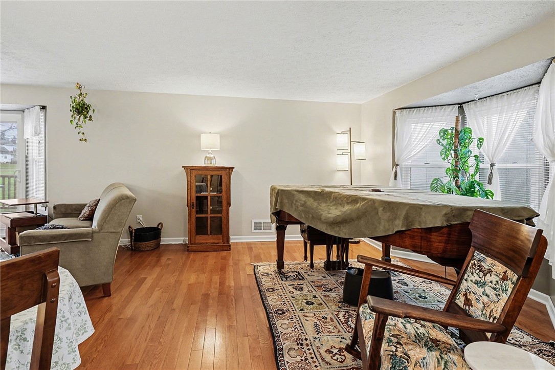481 Nadine Dr
