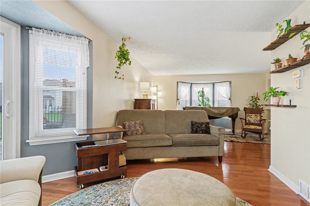 481 Nadine Dr