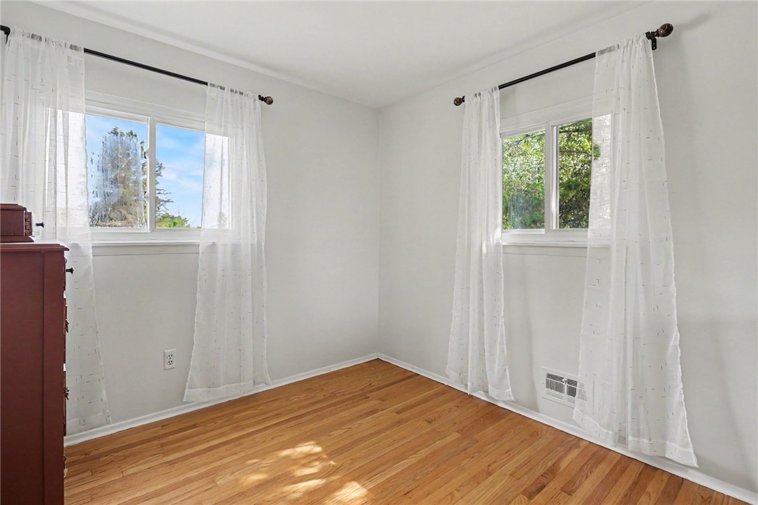 26 Blueberry Cres