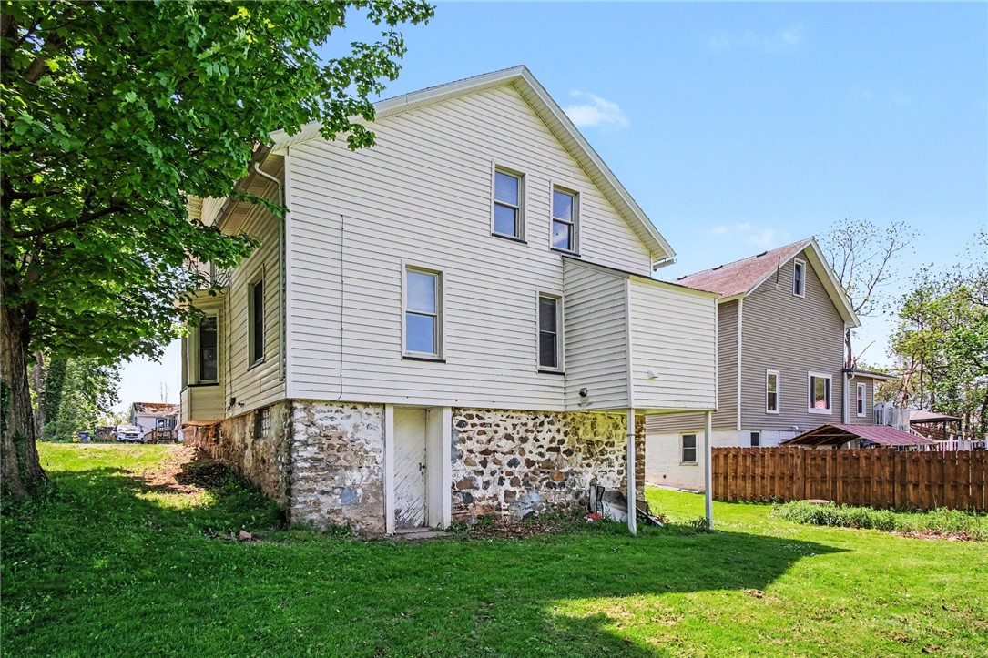 1897 Ridge Rd