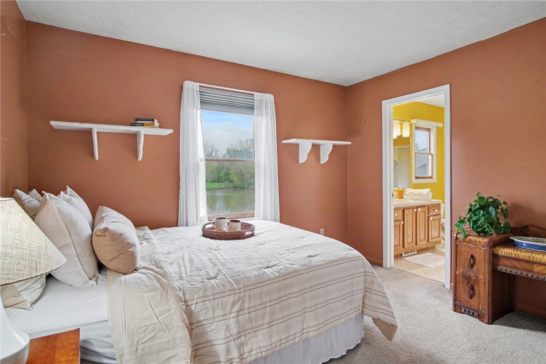 12 Foxtail Ln
