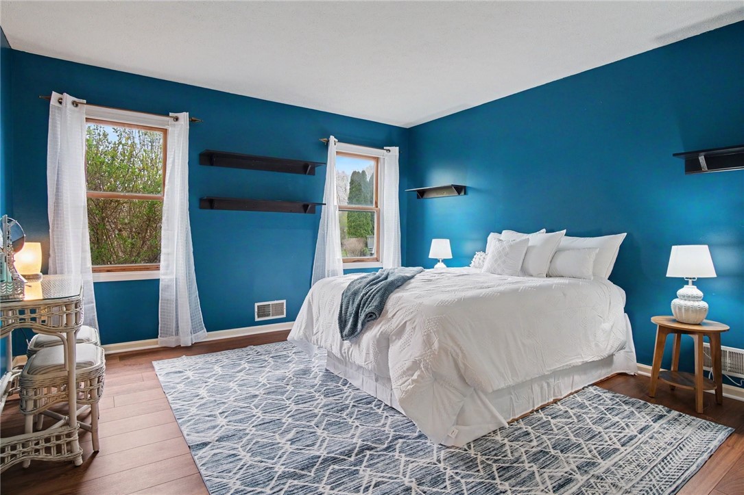 12 Foxtail Ln