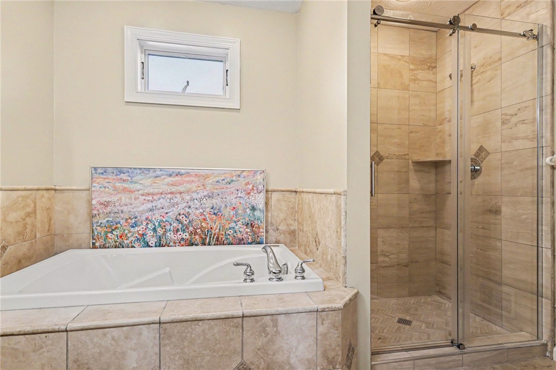 222 Gallant Fox Ln