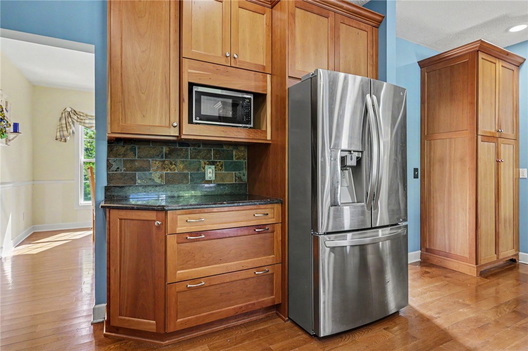 222 Gallant Fox Ln