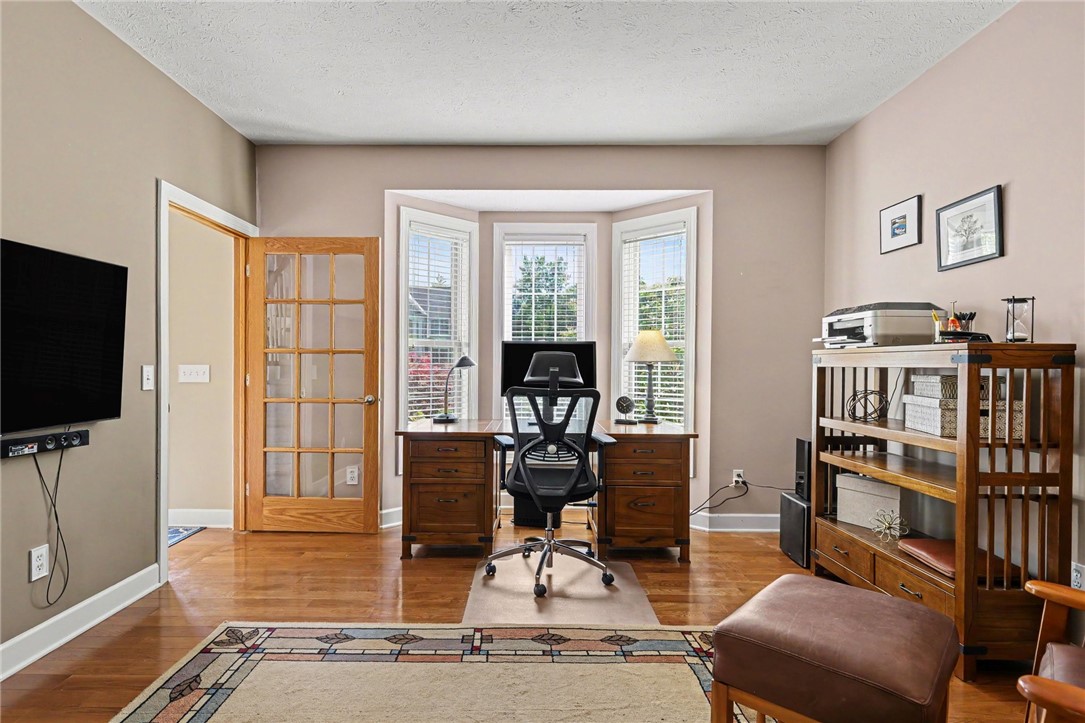 222 Gallant Fox Ln