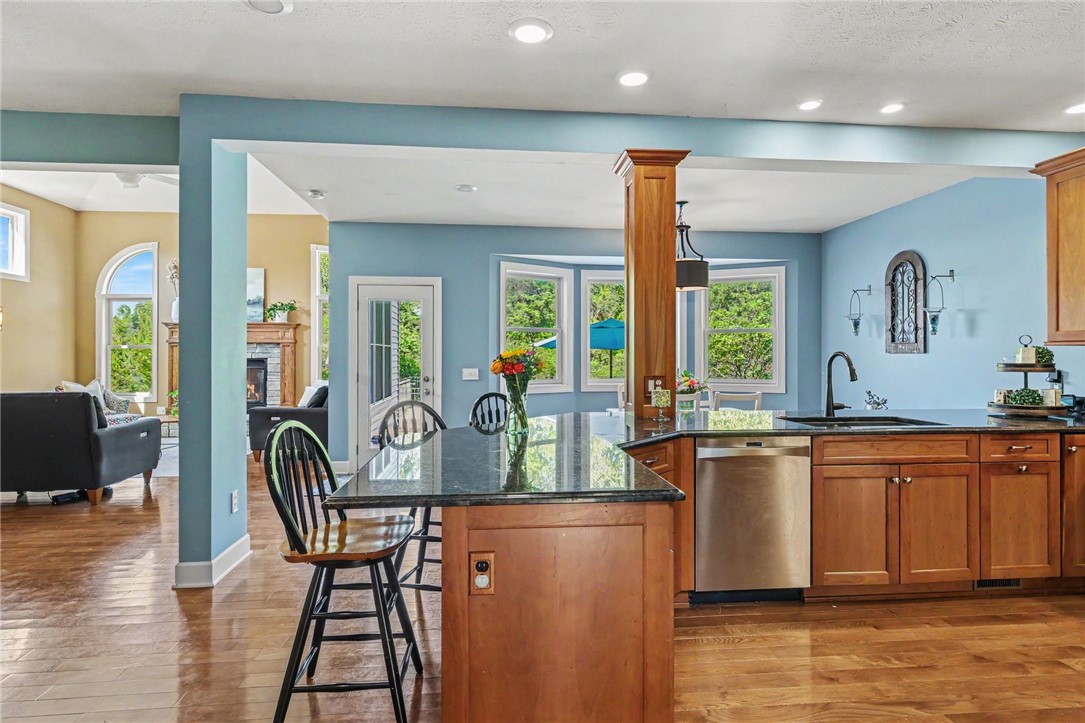 222 Gallant Fox Ln