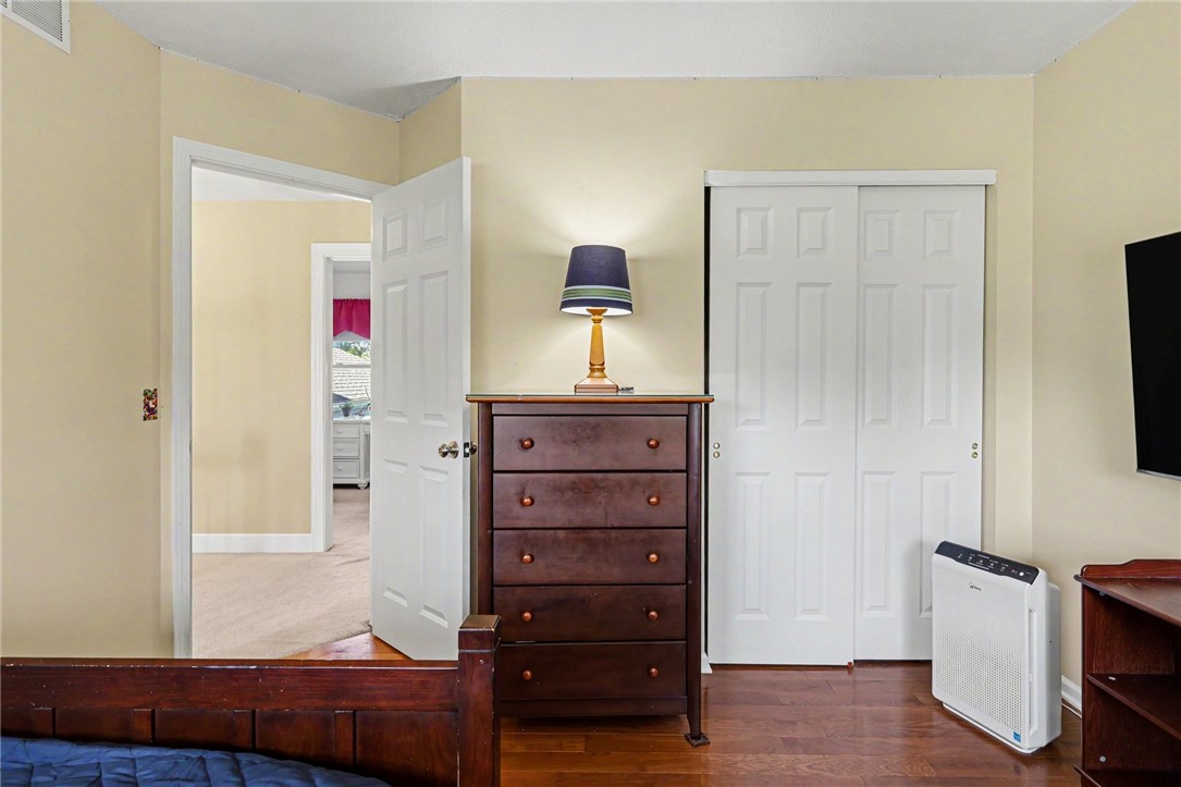 222 Gallant Fox Ln