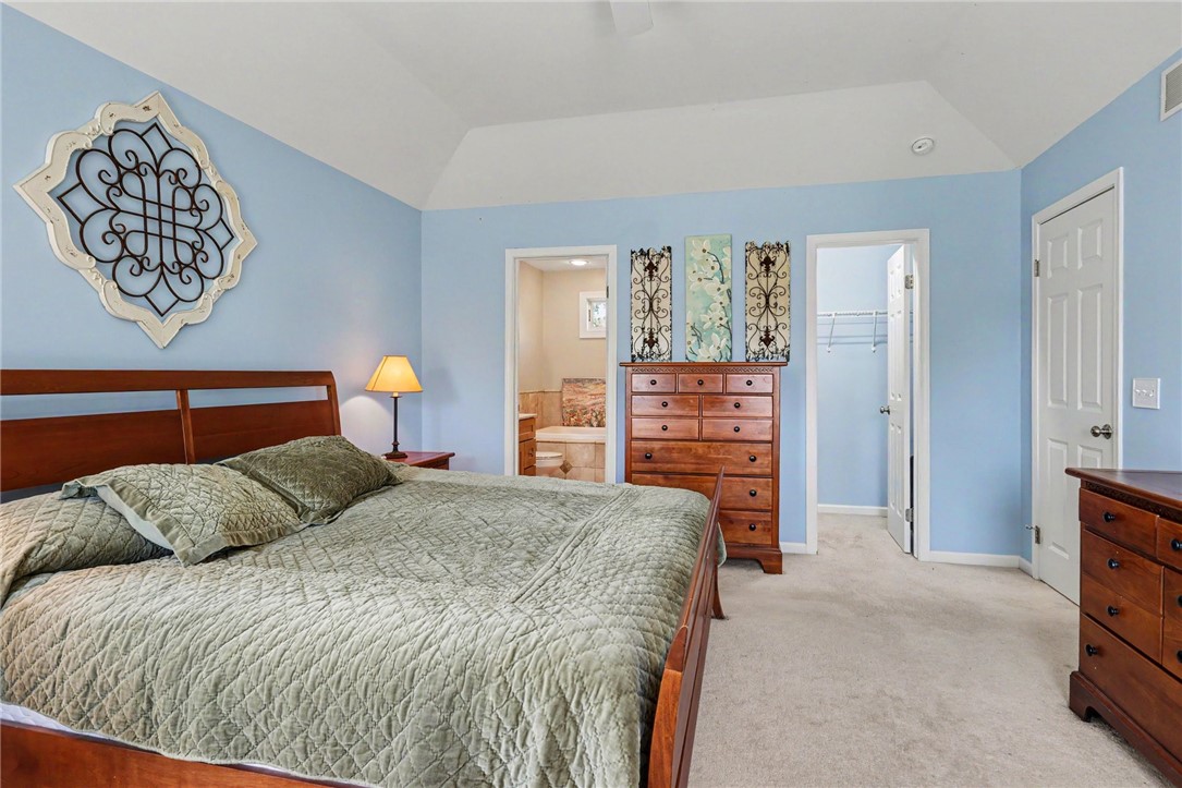 222 Gallant Fox Ln